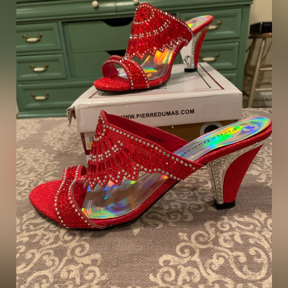 Pierre Dumas red glitter and rhinestone dress shoes.  NIB.  Size 8.